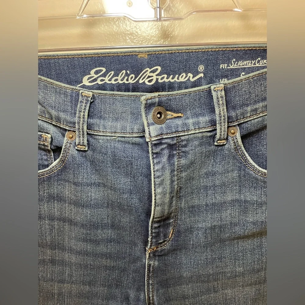 ✨Women’s Eddie Bauer Jeans Size 8 #A1 - Picture 3 of 10